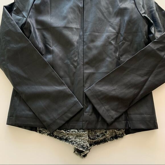 Mystree | Pia Black Vegan Leather Jacket with Faux Fur Lined Lapel Small NWT - Picture 9 of 10
